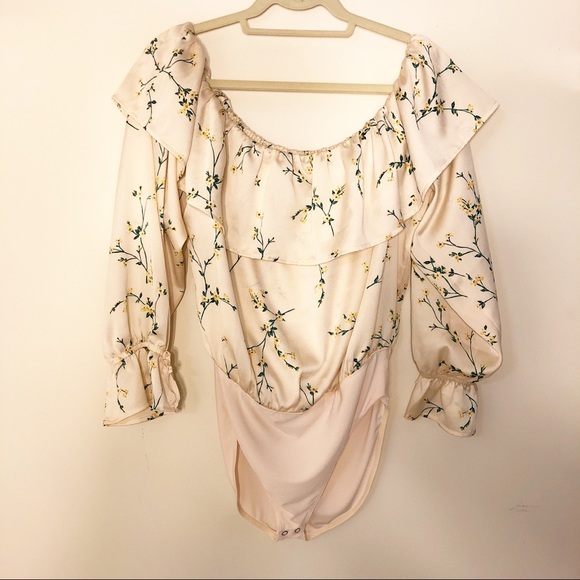 Express Tops - Express Off The Shoulder Floral Body Suit Size L